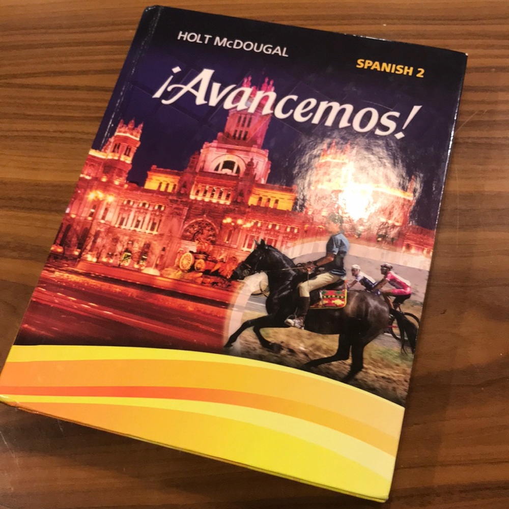 ¡Avancemos! Spanish textbook